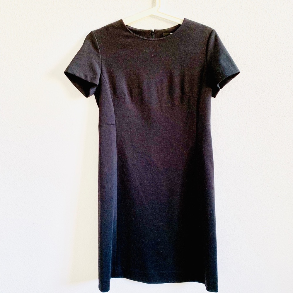 Uniqlo Simple Black Shift Dress Sz S